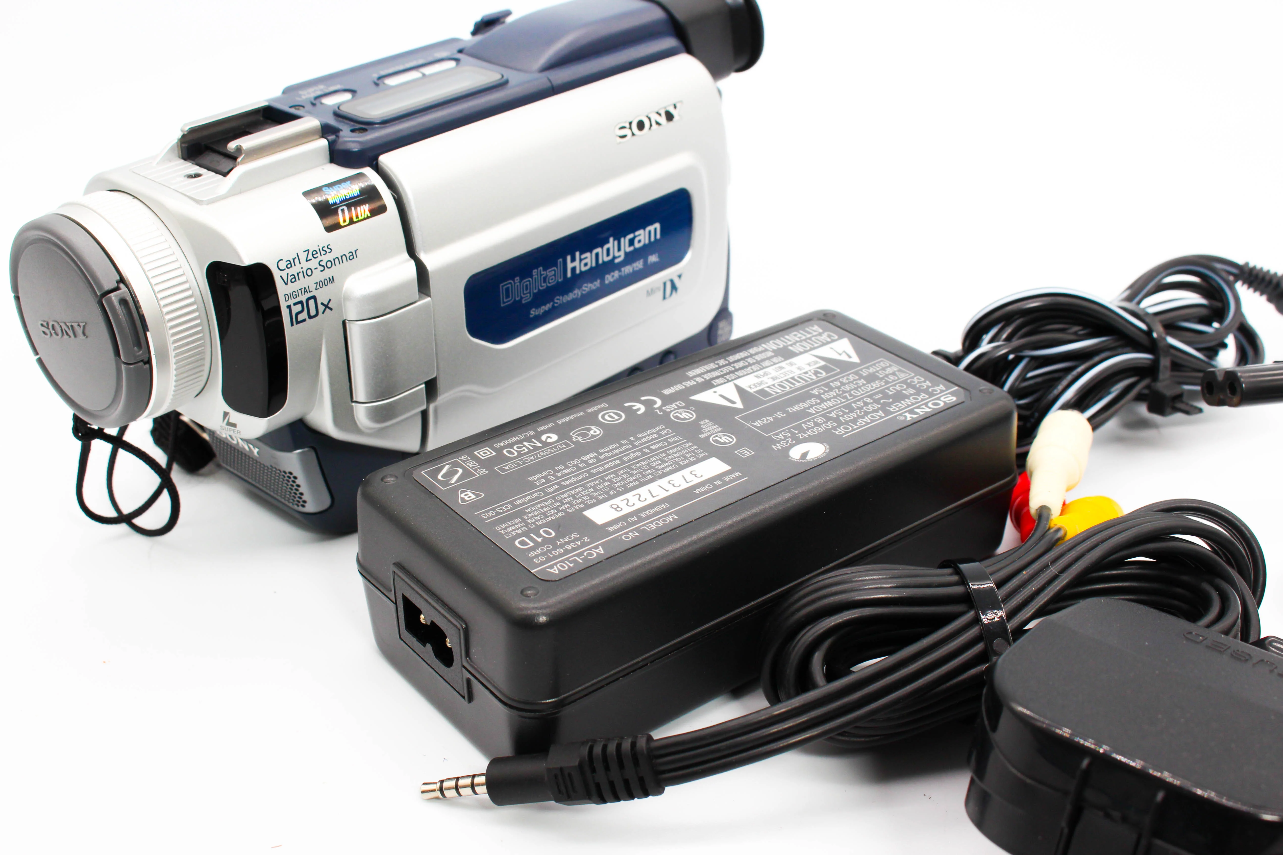 Sony DCR-TRV15E MiniDV Digital Video Handycam Camcorder Camera - Tested Bundle Excellent - Image 2