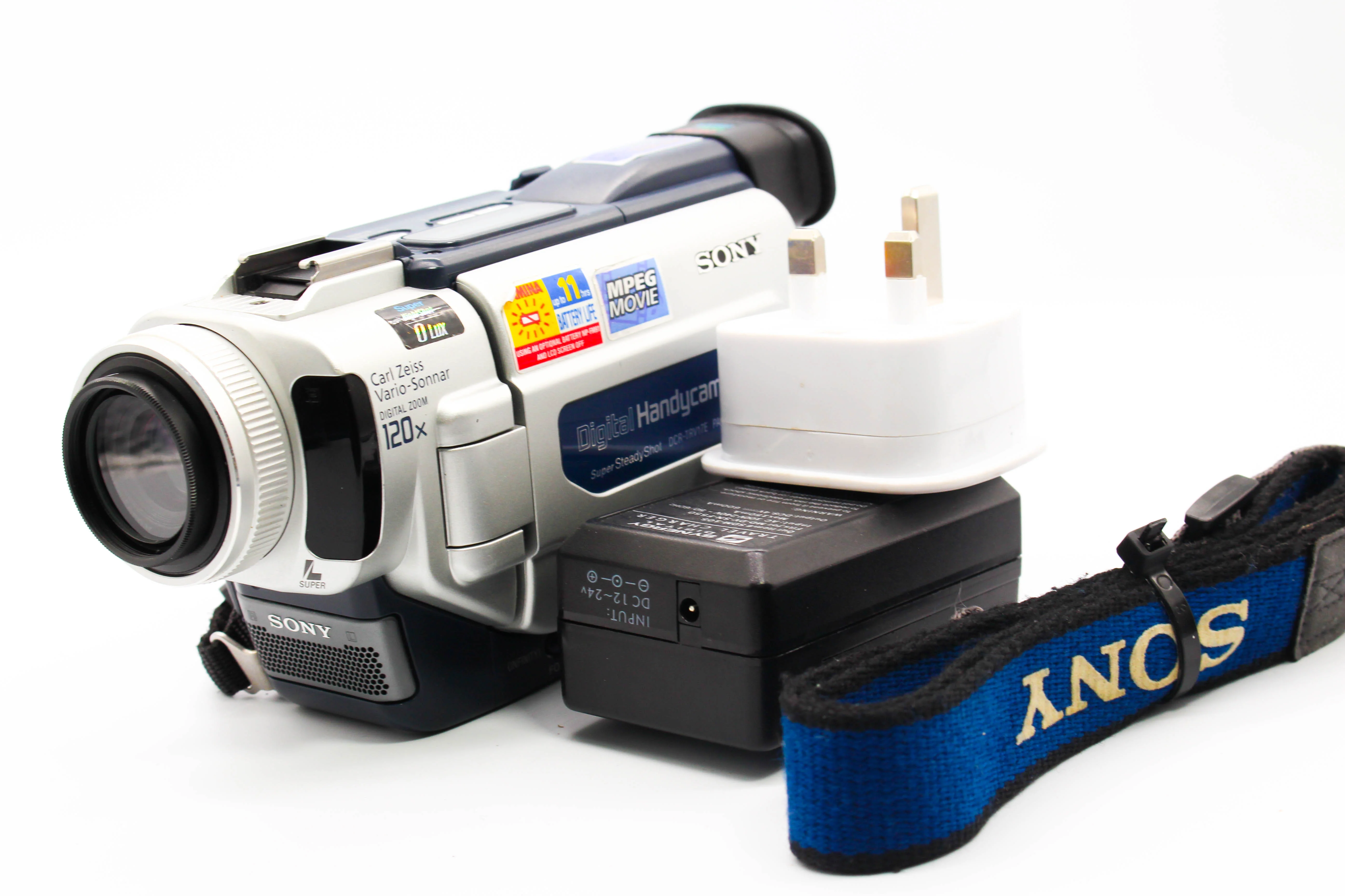 Sony DCR-TRV17E MiniDV Handycam Camcorder Digital Video Camera - Tested Bundle Excellent - Image 2