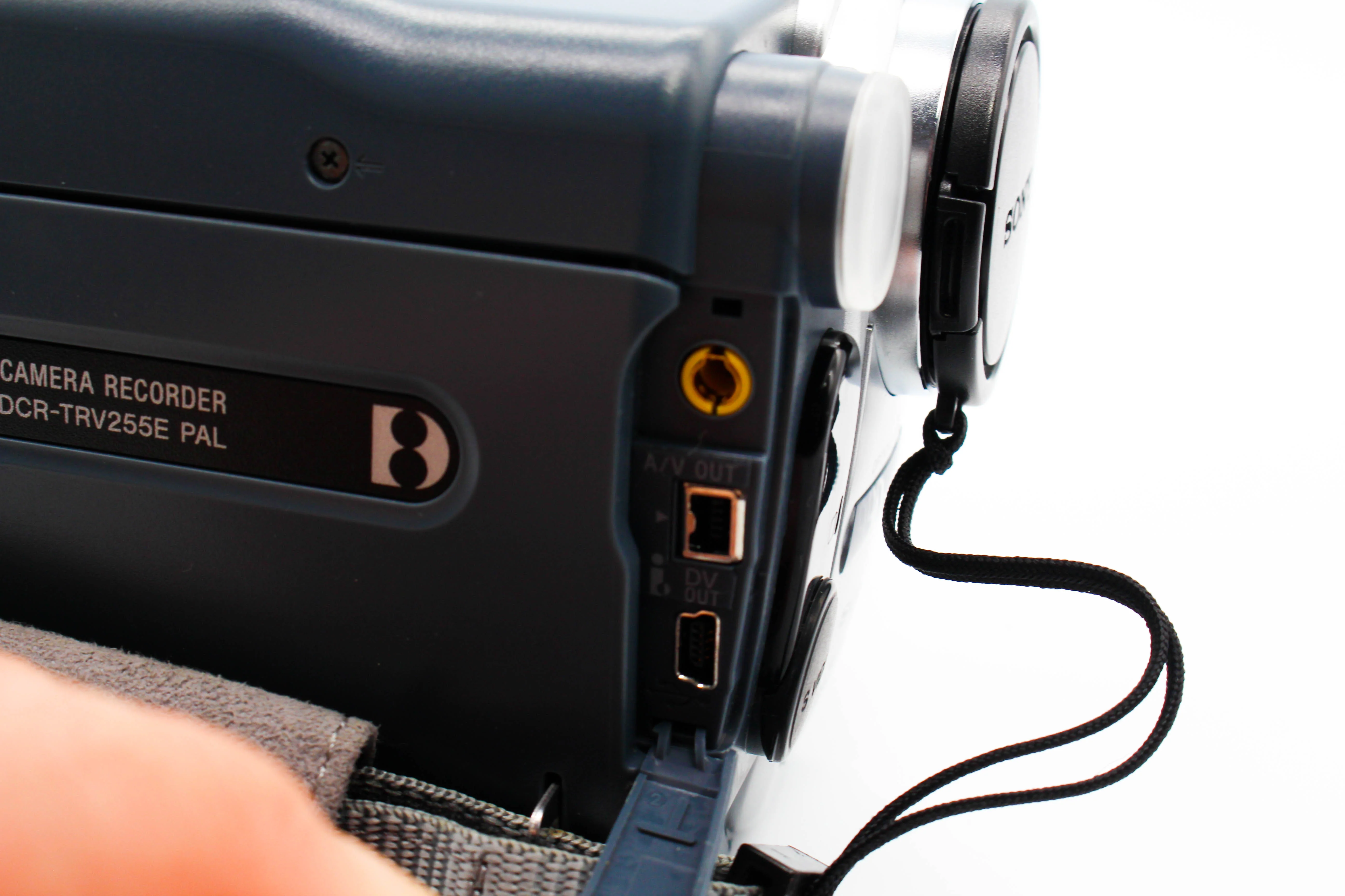 Sony DCR-TRV255E Digital8 8mm Handycam Camcorder Digital Video Camera - Tested Bundle Excellent - Image 7