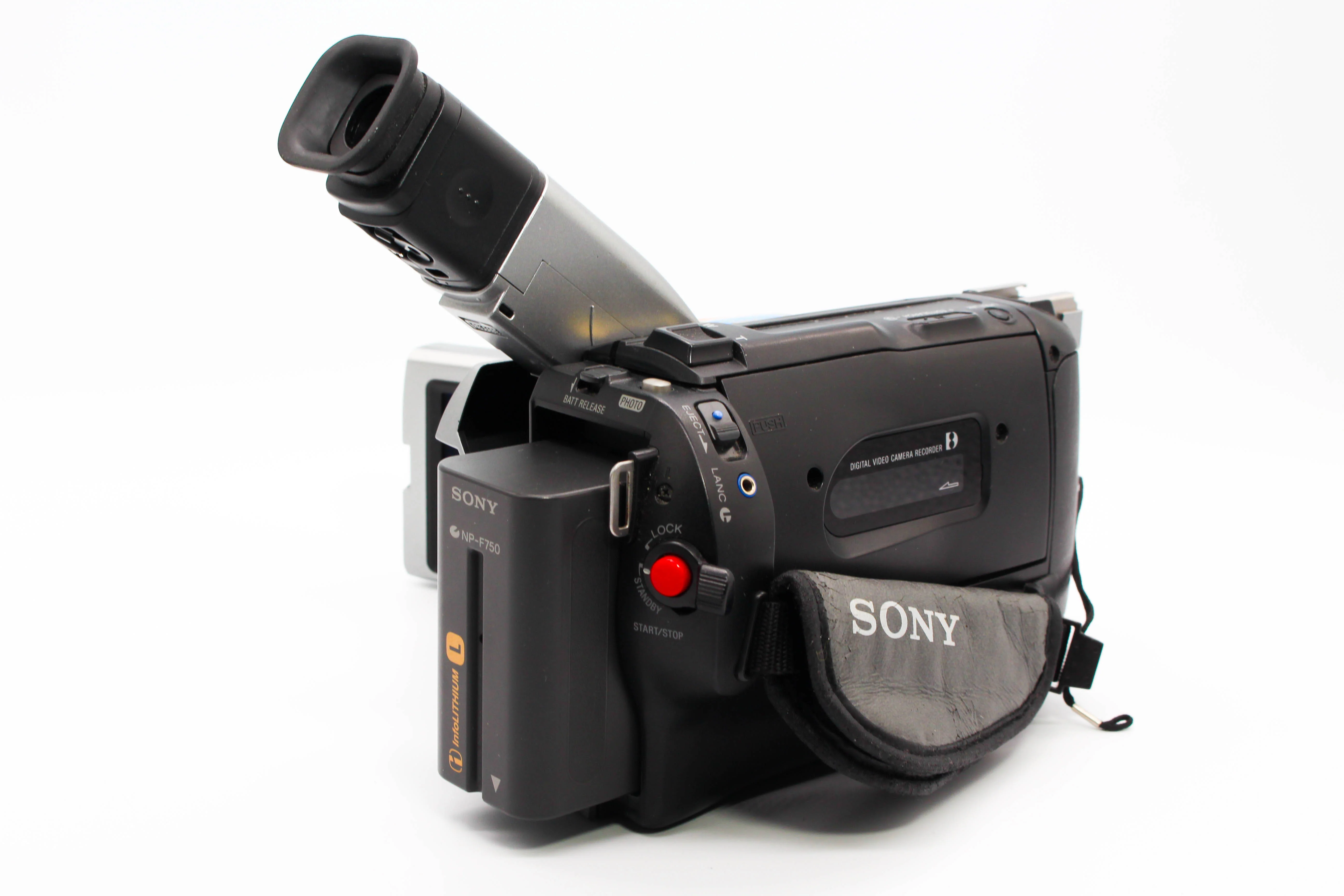 Sony DCR-TRV310E Digital8 Hi8 8mm Digital Video Handycam Camcorder Camera - Tested Bundle Excellent - Image 4