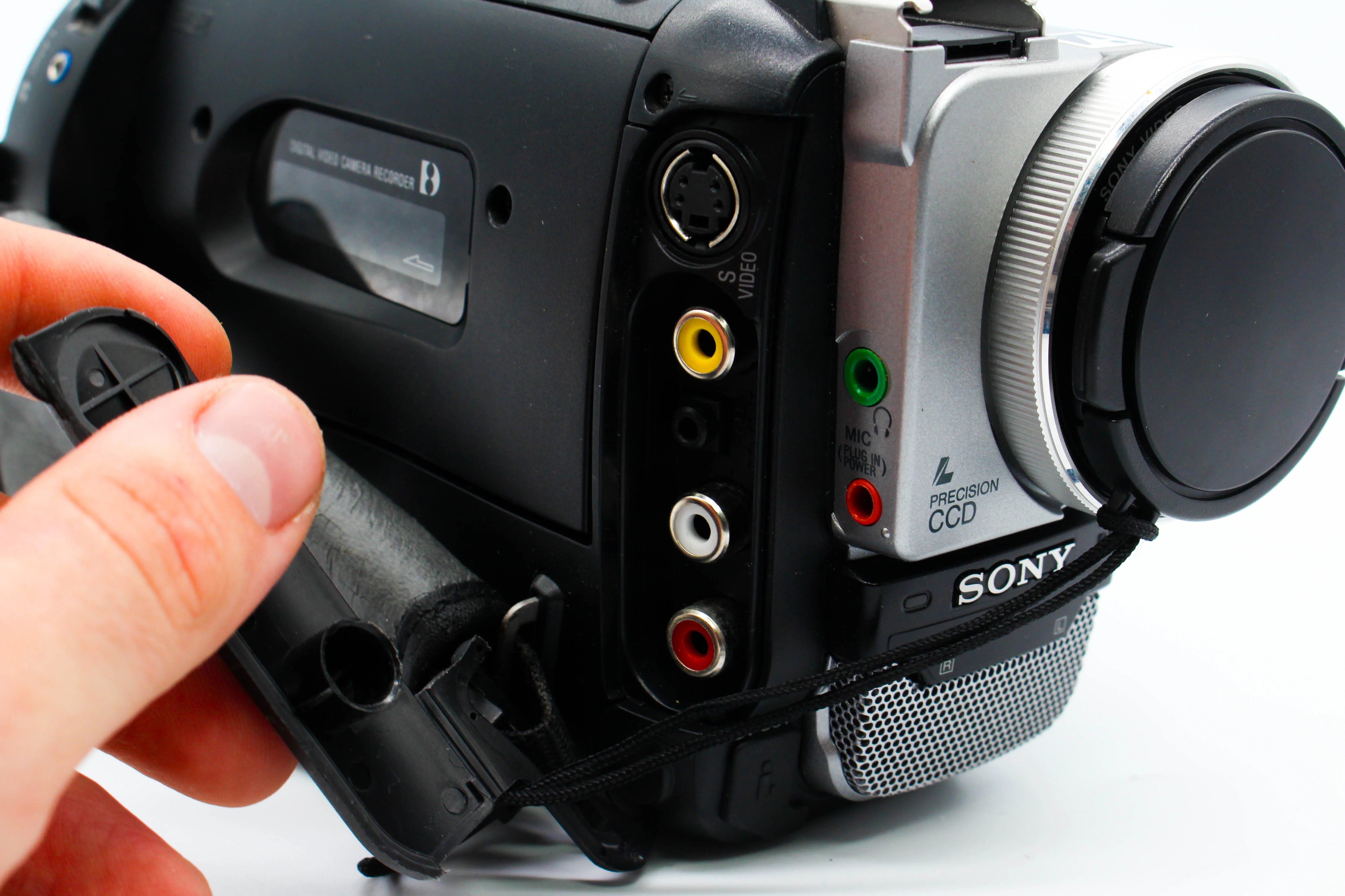 Sony DCR-TRV310E Digital8 Hi8 8mm Digital Video Handycam Camcorder Camera - Tested Bundle Excellent - Image 7
