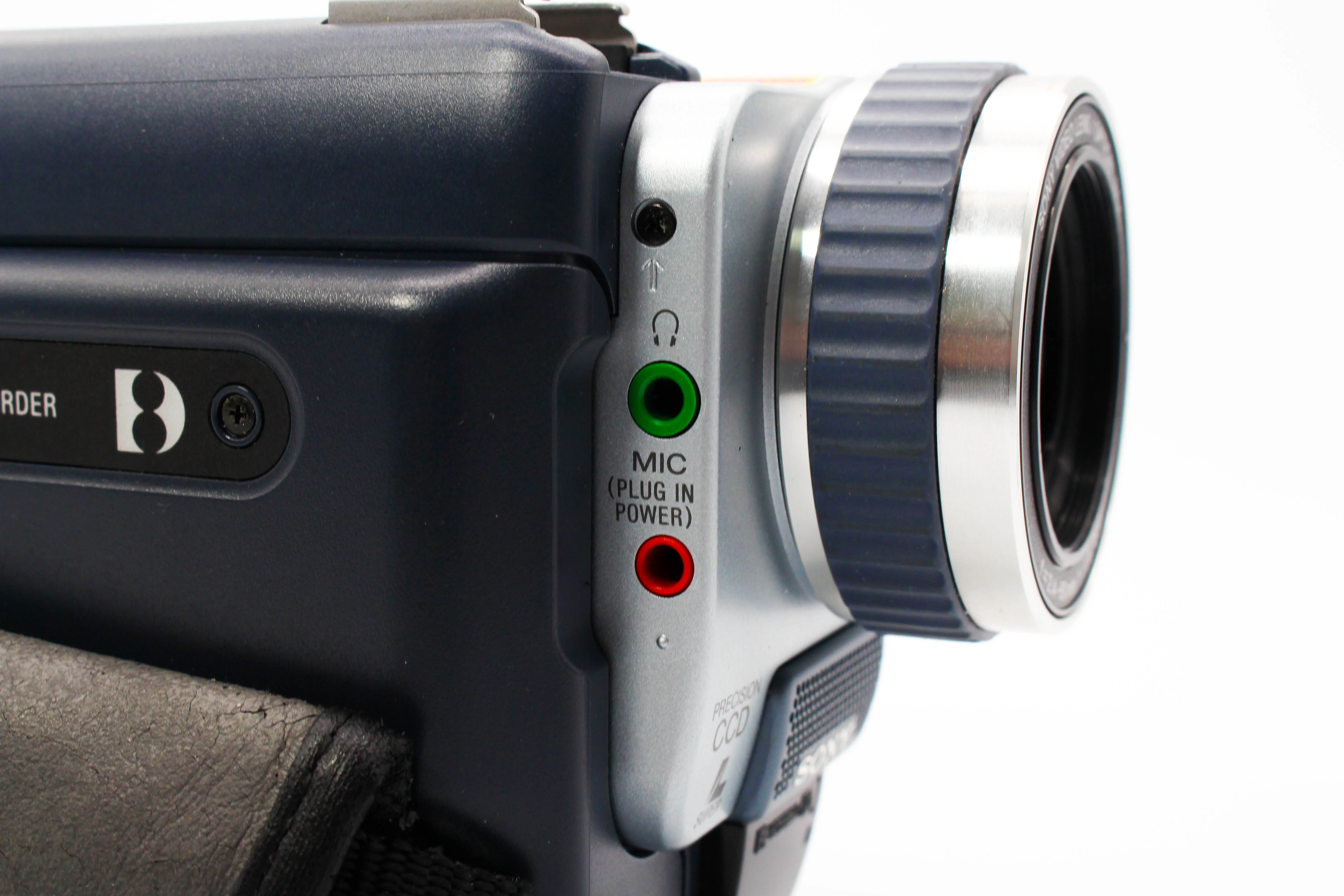 Sony DCR-TRV330E Digital8 Hi8 Video8 Handycam Tape Digital Video Camcorder - Tested Bundle Excellent - Image 8