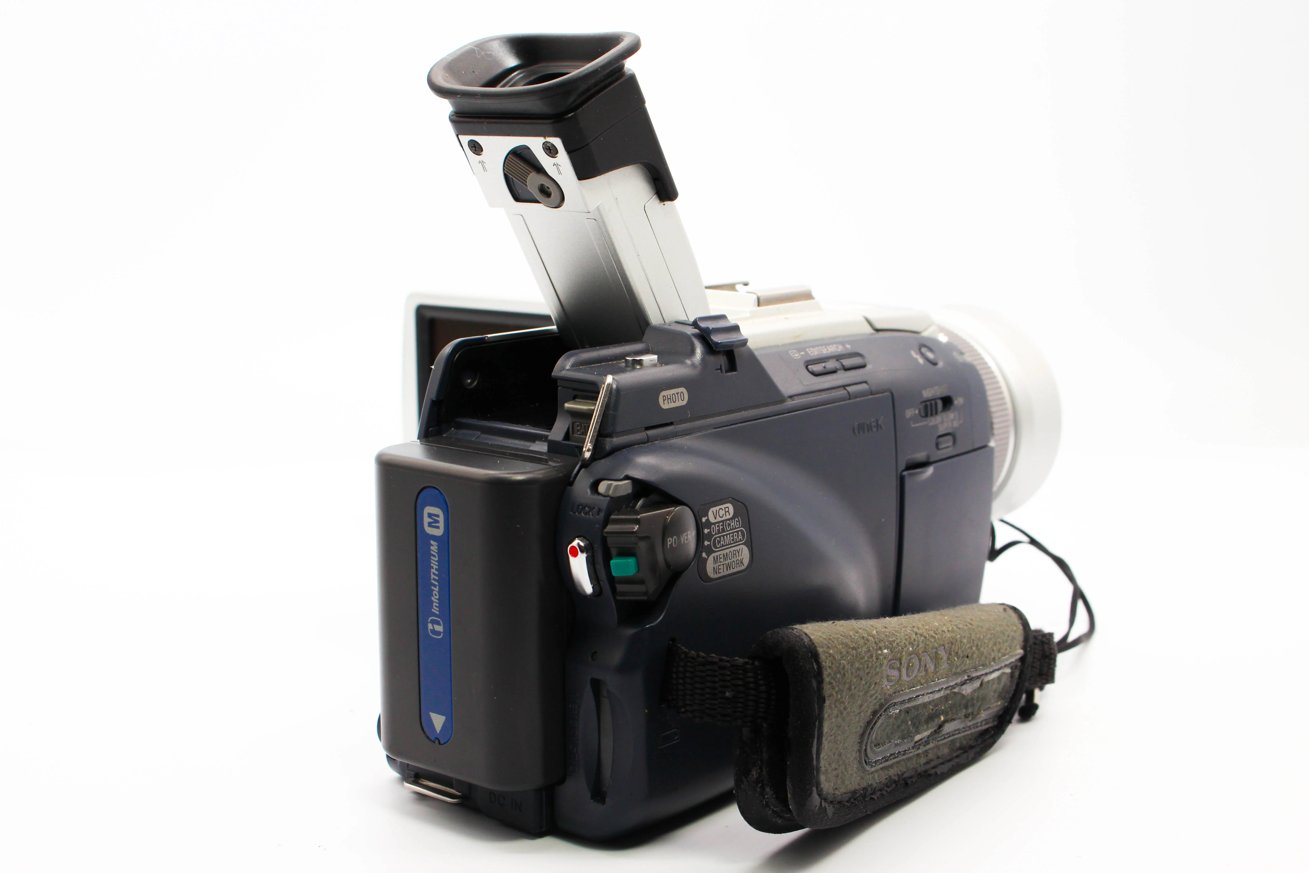 Sony DCR-TRV50 NTSC MiniDV Video Handycam Camcorder Camera - Tested Bundle - Image 5