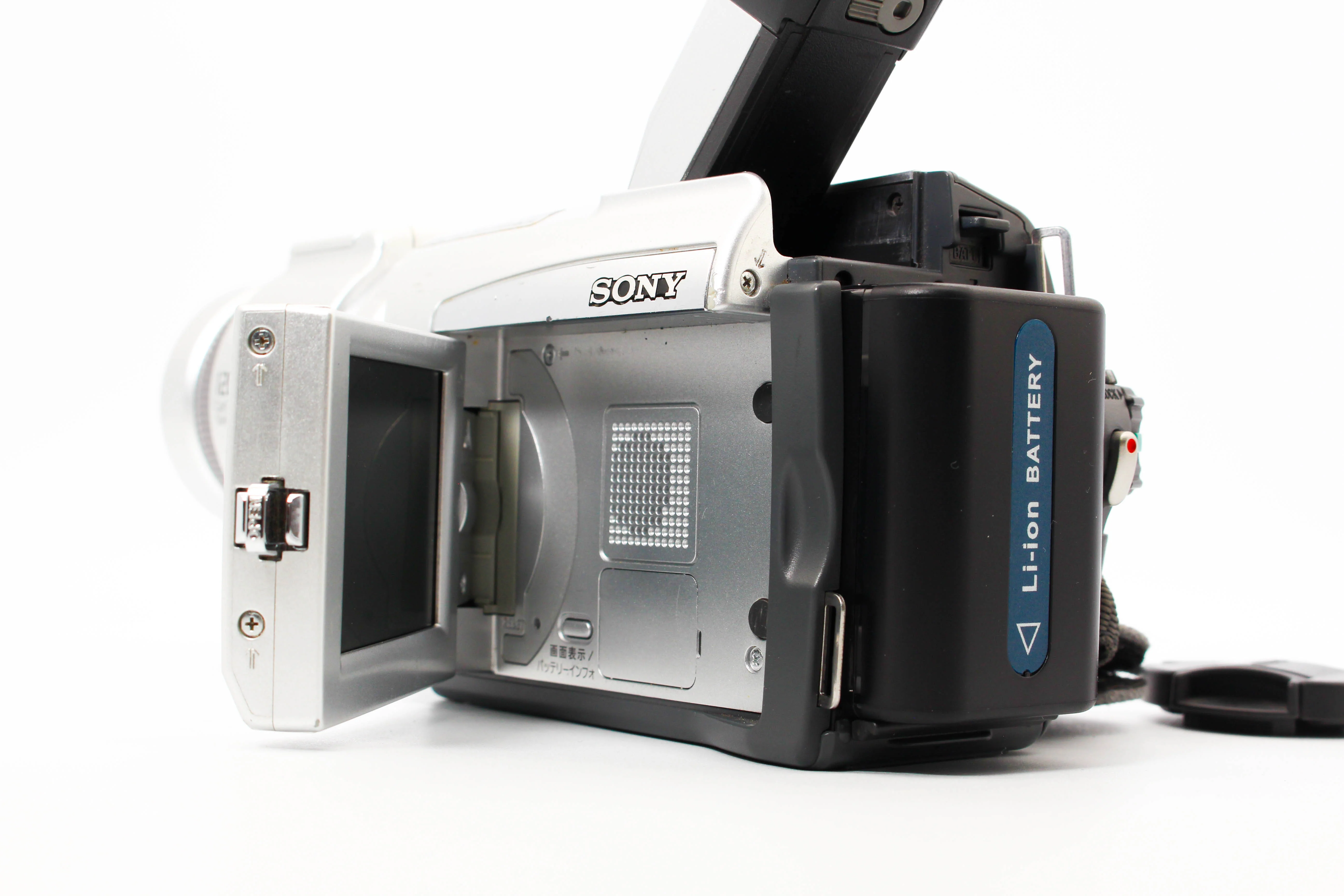 Sony DCR-TRV70 NTSC MiniDV Handycam Camcorder Digital Video Camera (Read) - Tested Bundle - Image 5