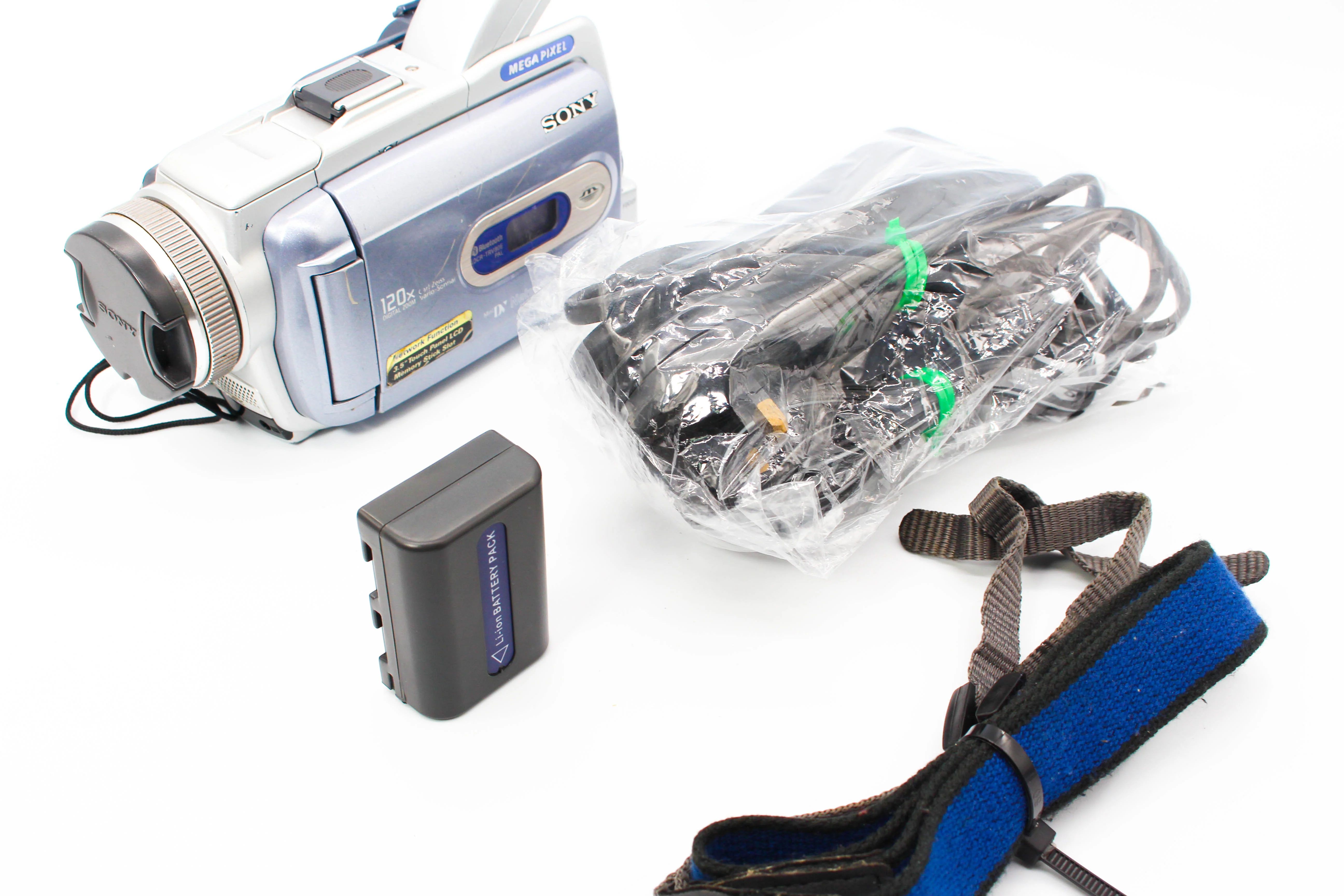 Sony DCR-TRV80E MiniDV Handheld Digital Video Camera Camcorder - Tested Bundle Good - Image 2