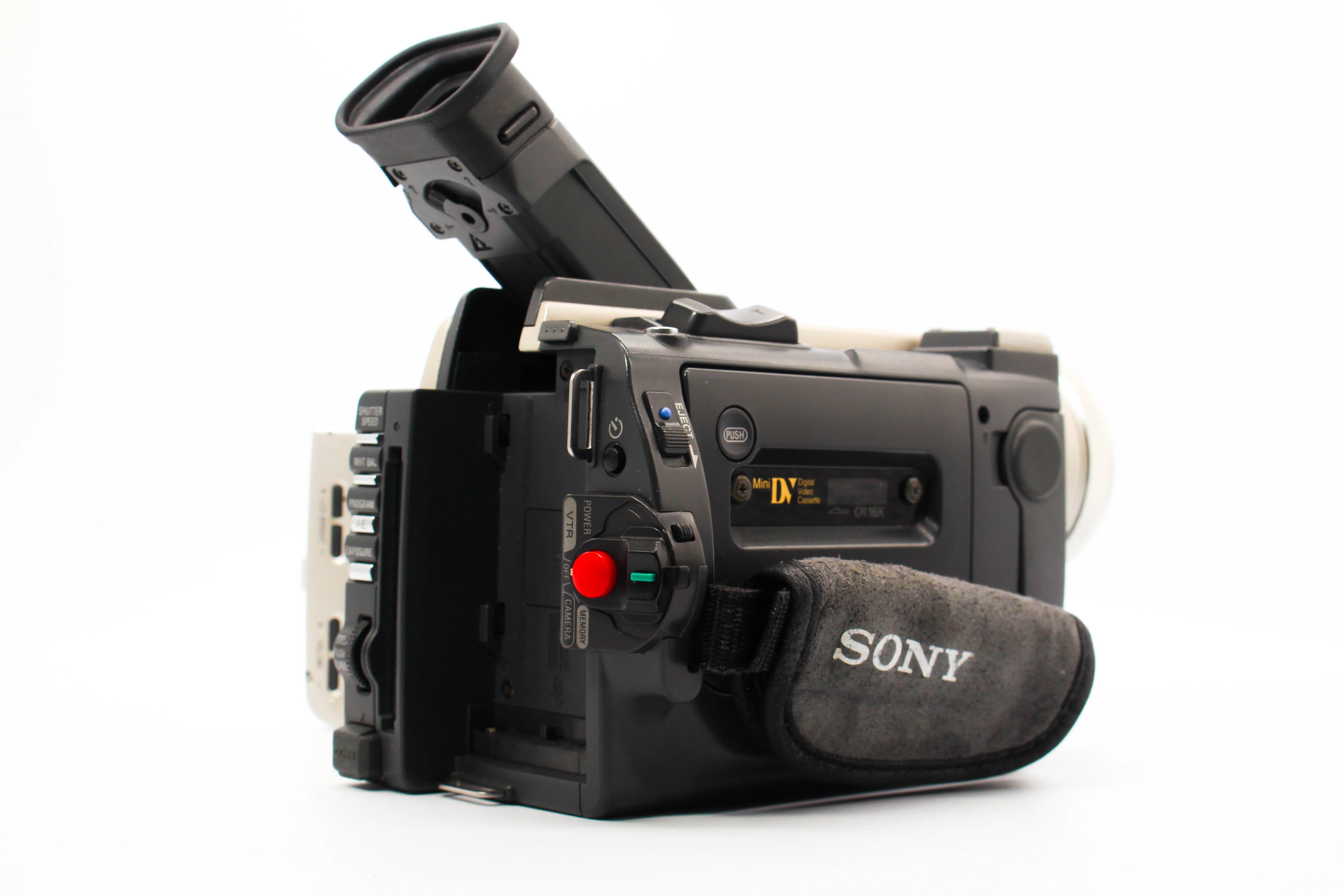 Sony DCR-TRV900E MiniDV Handycam Tape Digital Video Camcorder (Read)  - Tested Bundle - Image 3