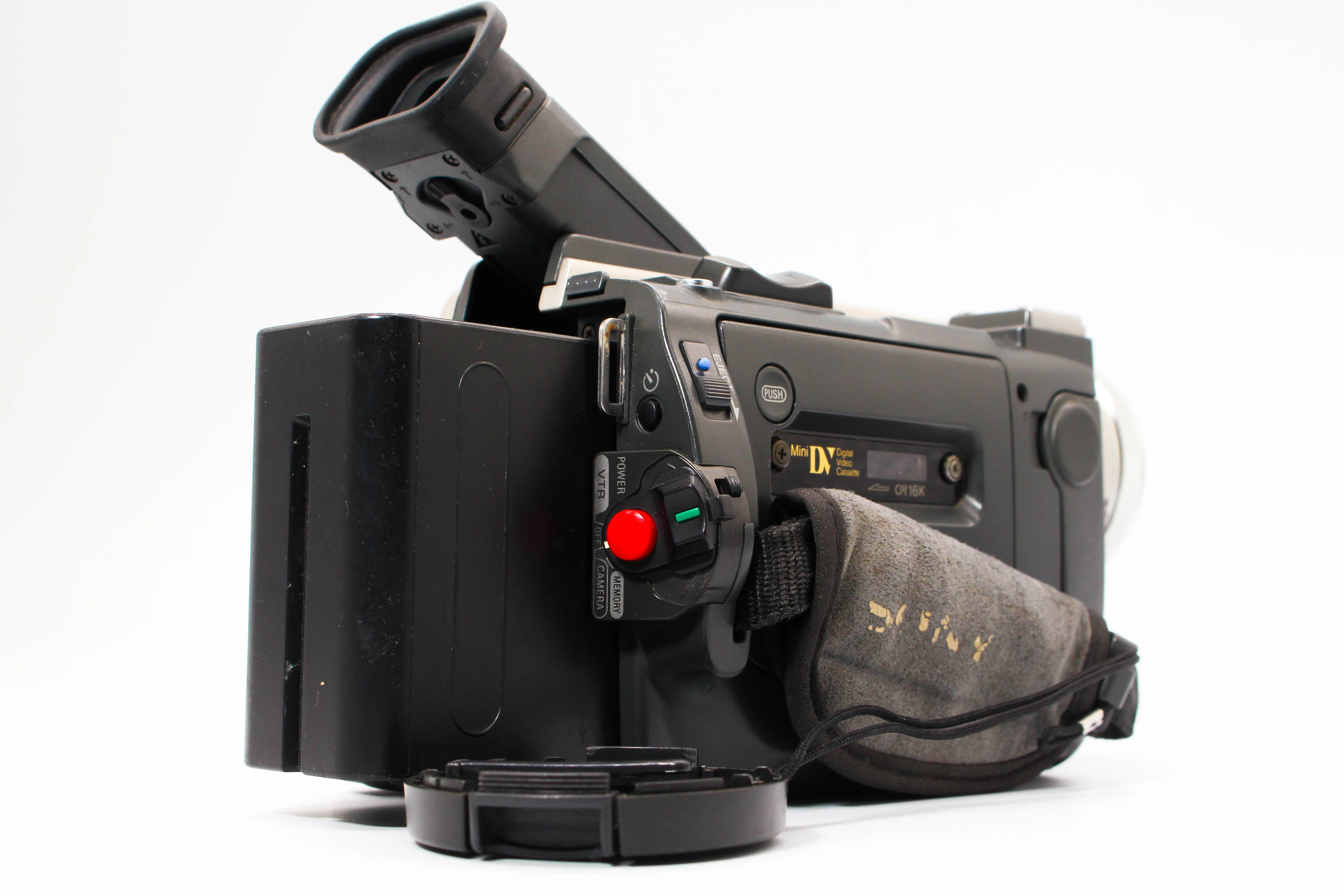 Sony DCR-TRV900E MiniDV Handycam Tape Digital Video Camcorder - Tested Bundle Excellent - Image 4