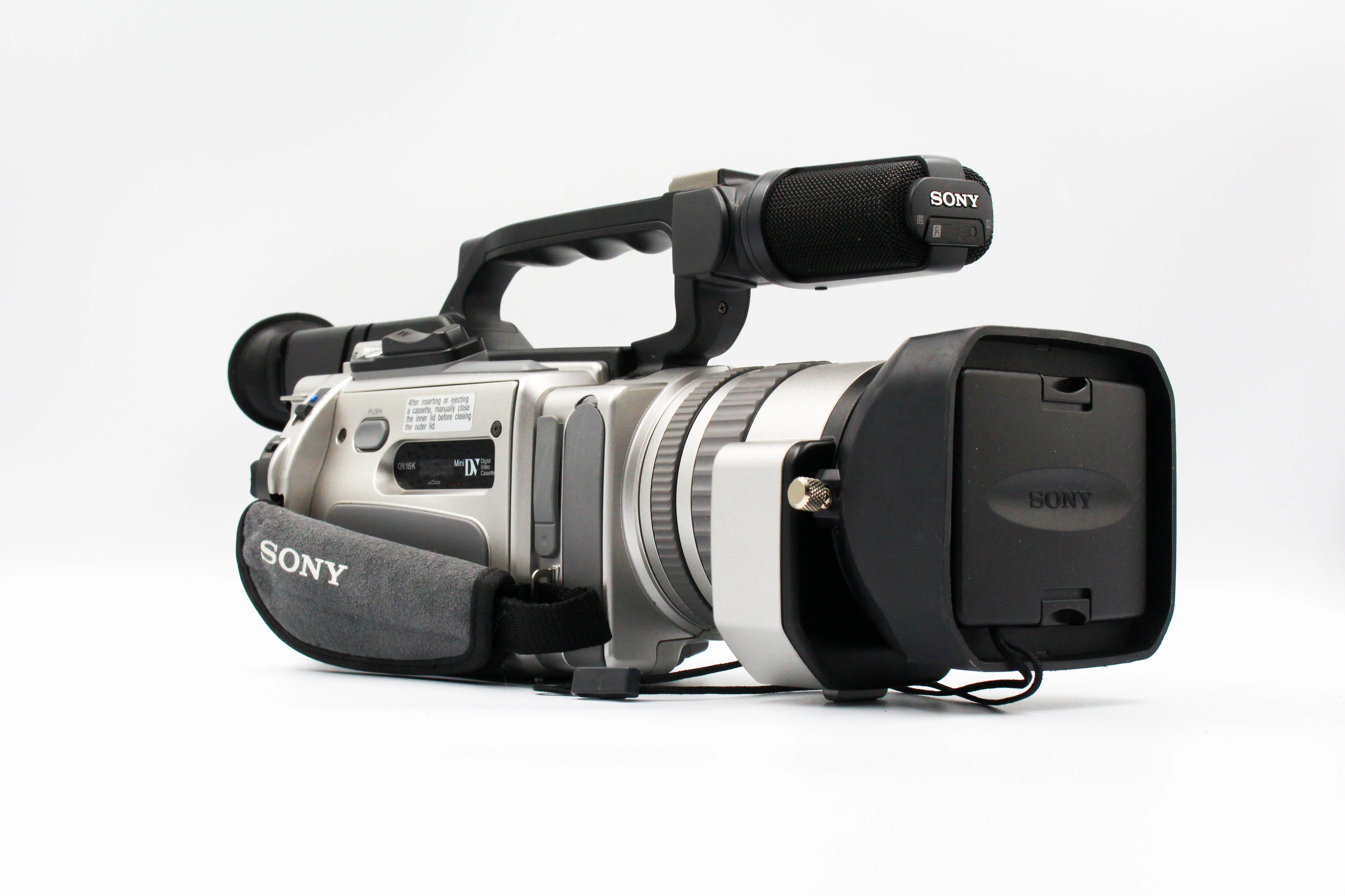 Sony DCR-VX2000E MiniDV Digital Video Camera Camcorder - Image 3