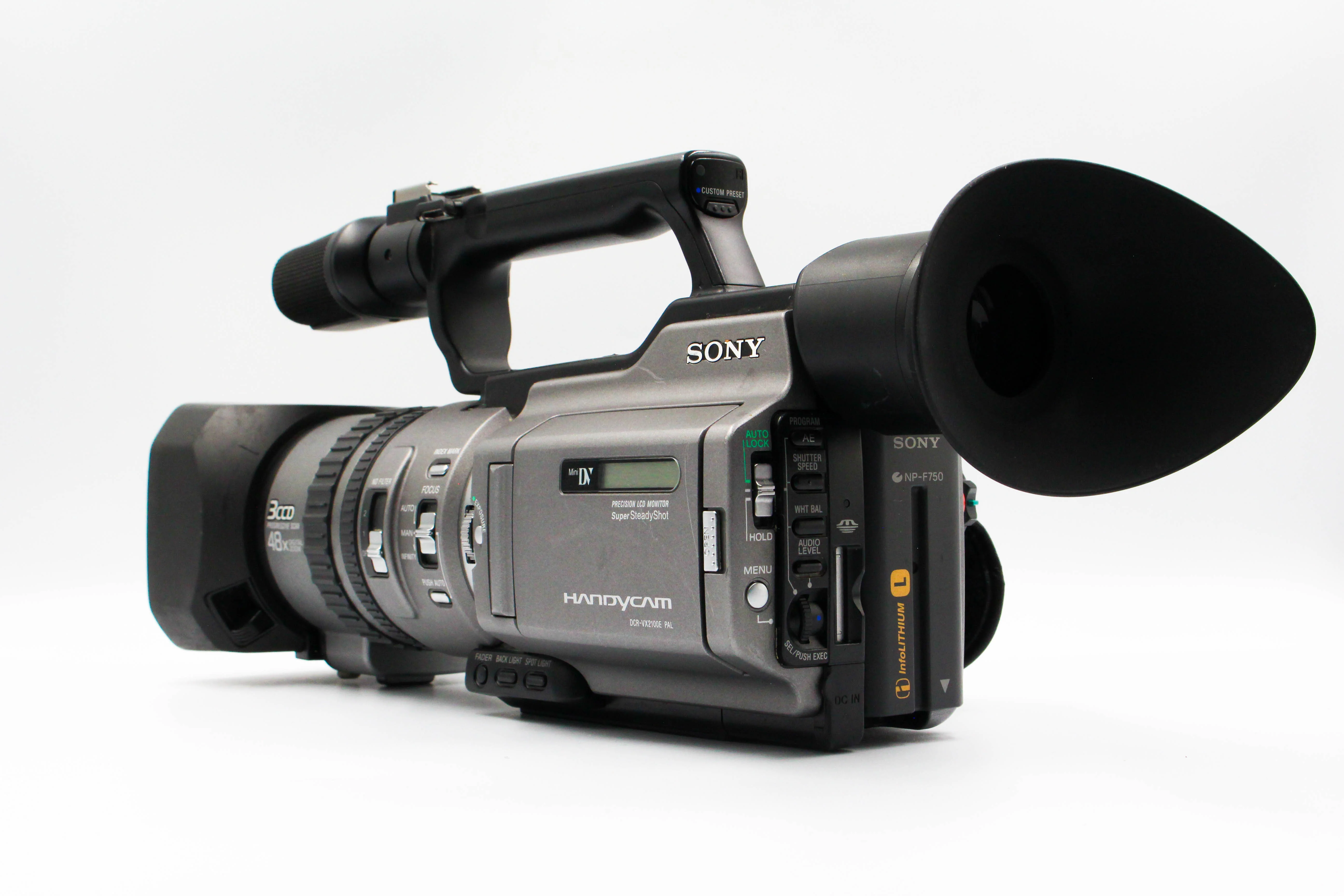 Sony DCR-VX2100E MiniDV Digital Video Camera Camcorder - Image 3
