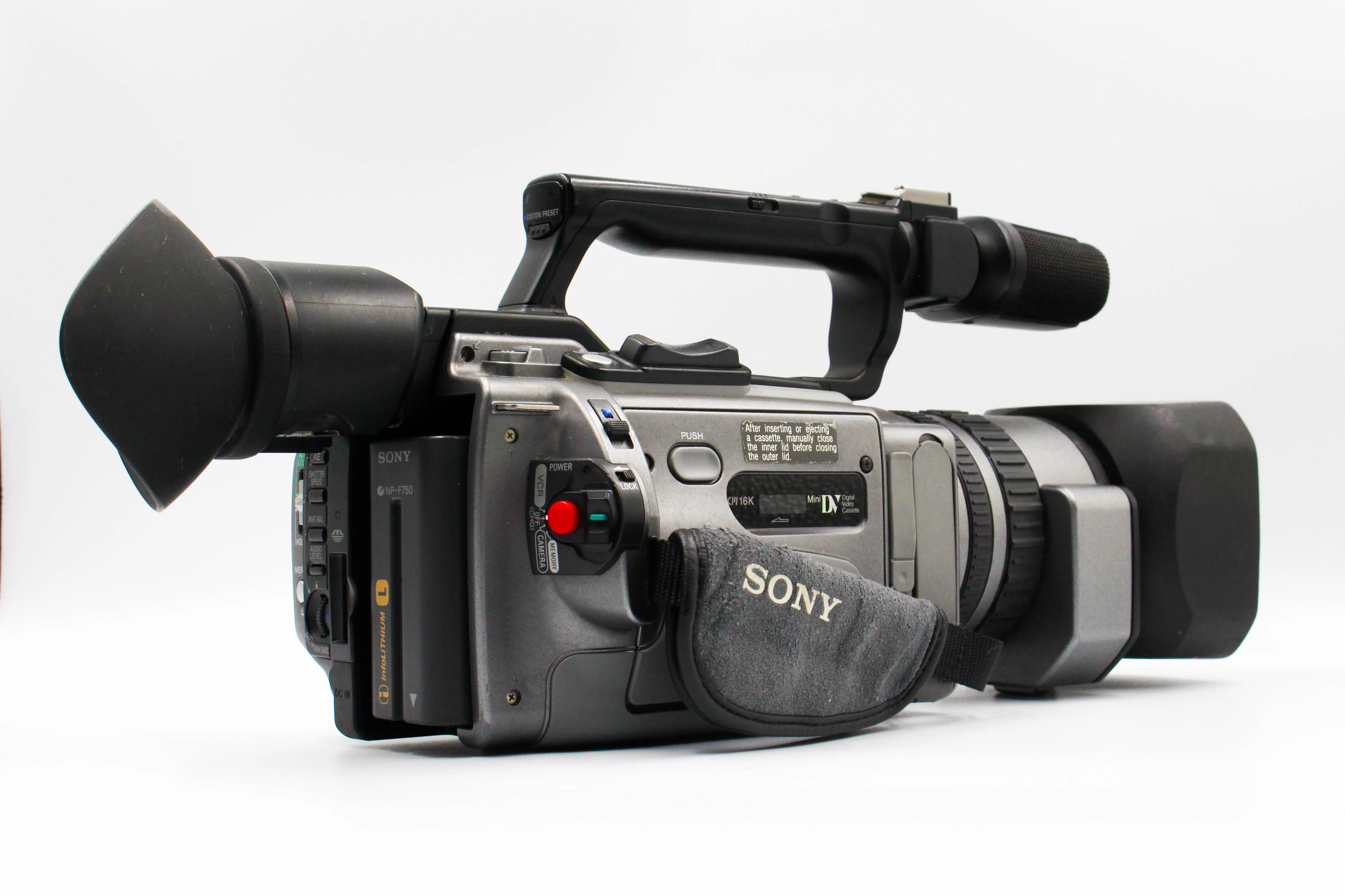 Sony DCR-VX2100E MiniDV Digital Video Camera Camcorder - Image 4