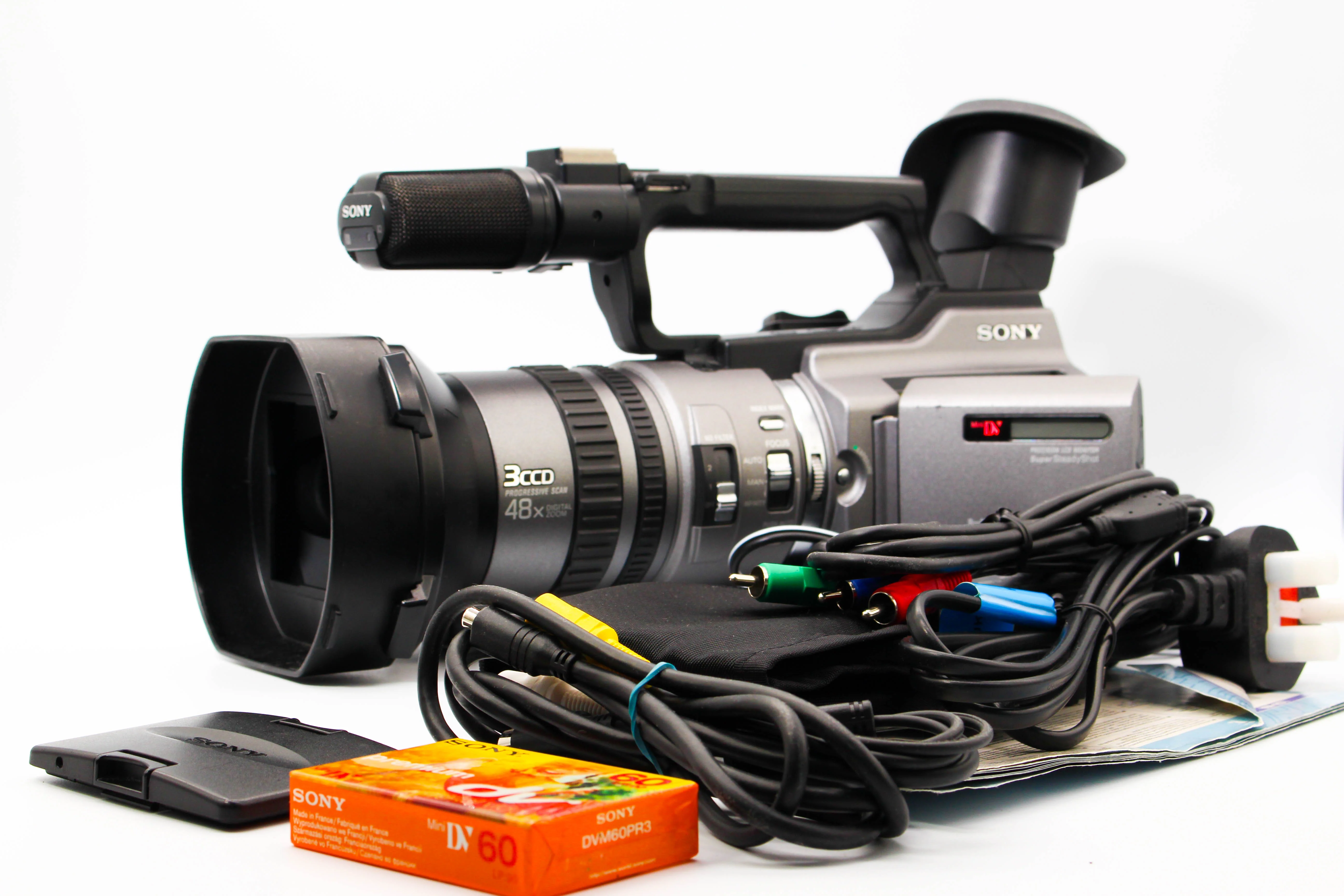 Sony DCR-VX2100E MiniDV Handheld Digital Video Camera Camcorder - Tested Bundle Excellent - Image 2