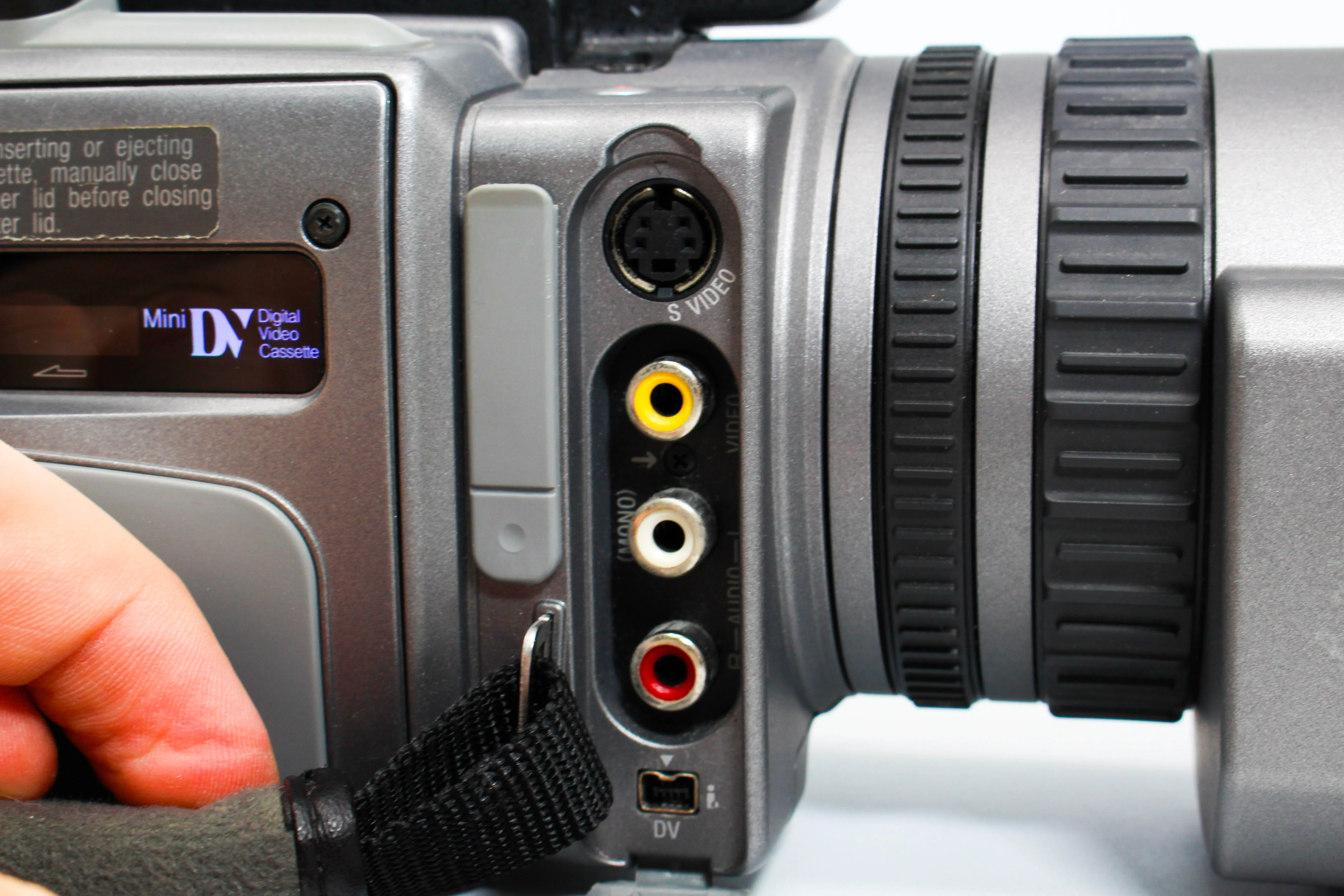 Sony DCR-VX2100E MiniDV Video Handycam Camcorder Camera - Tested Bundle Excellent - Image 8