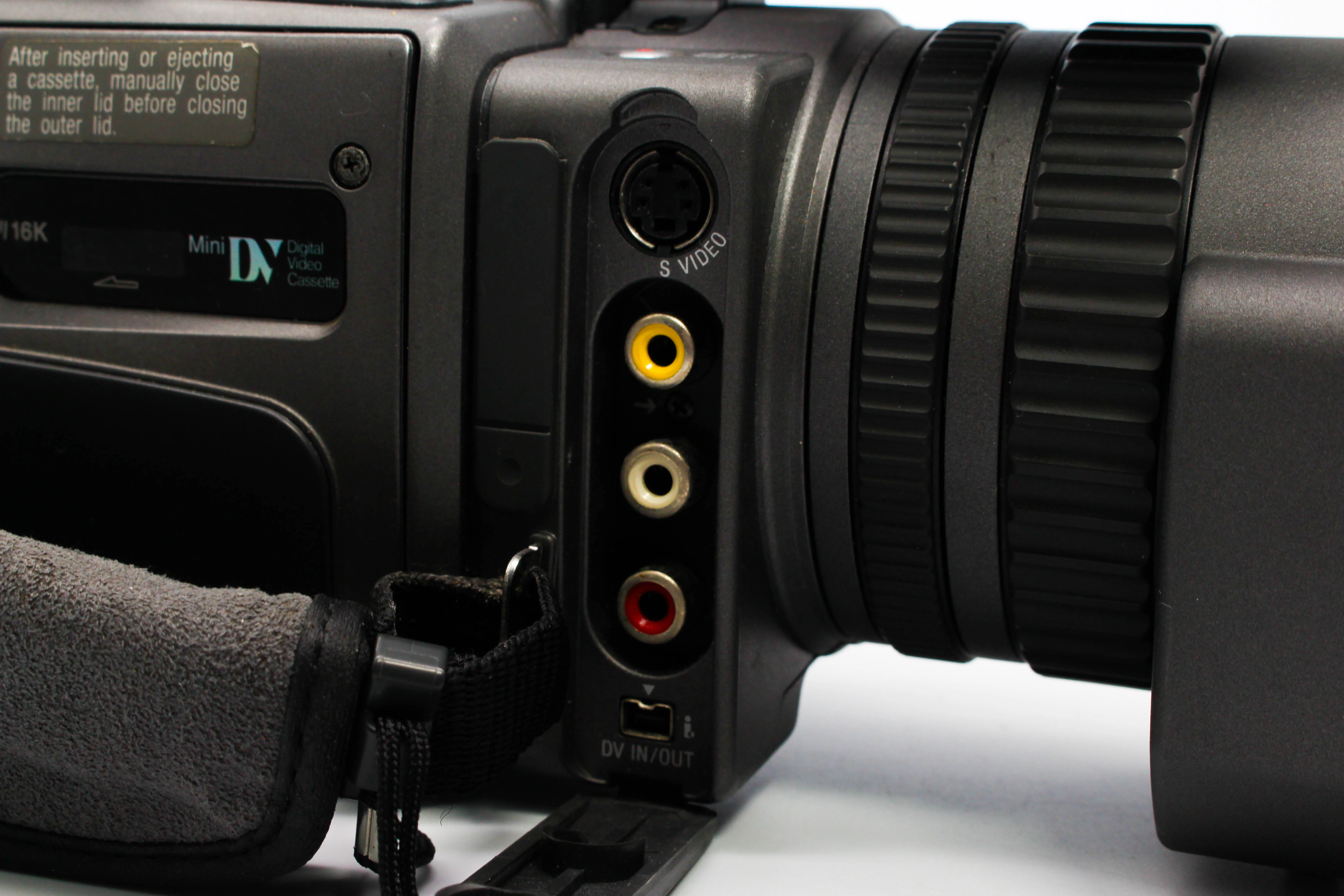 Sony DSR-PD150P MiniDV Video Handycam Camcorder Camera - Tested Bundle Excellent - Image 7
