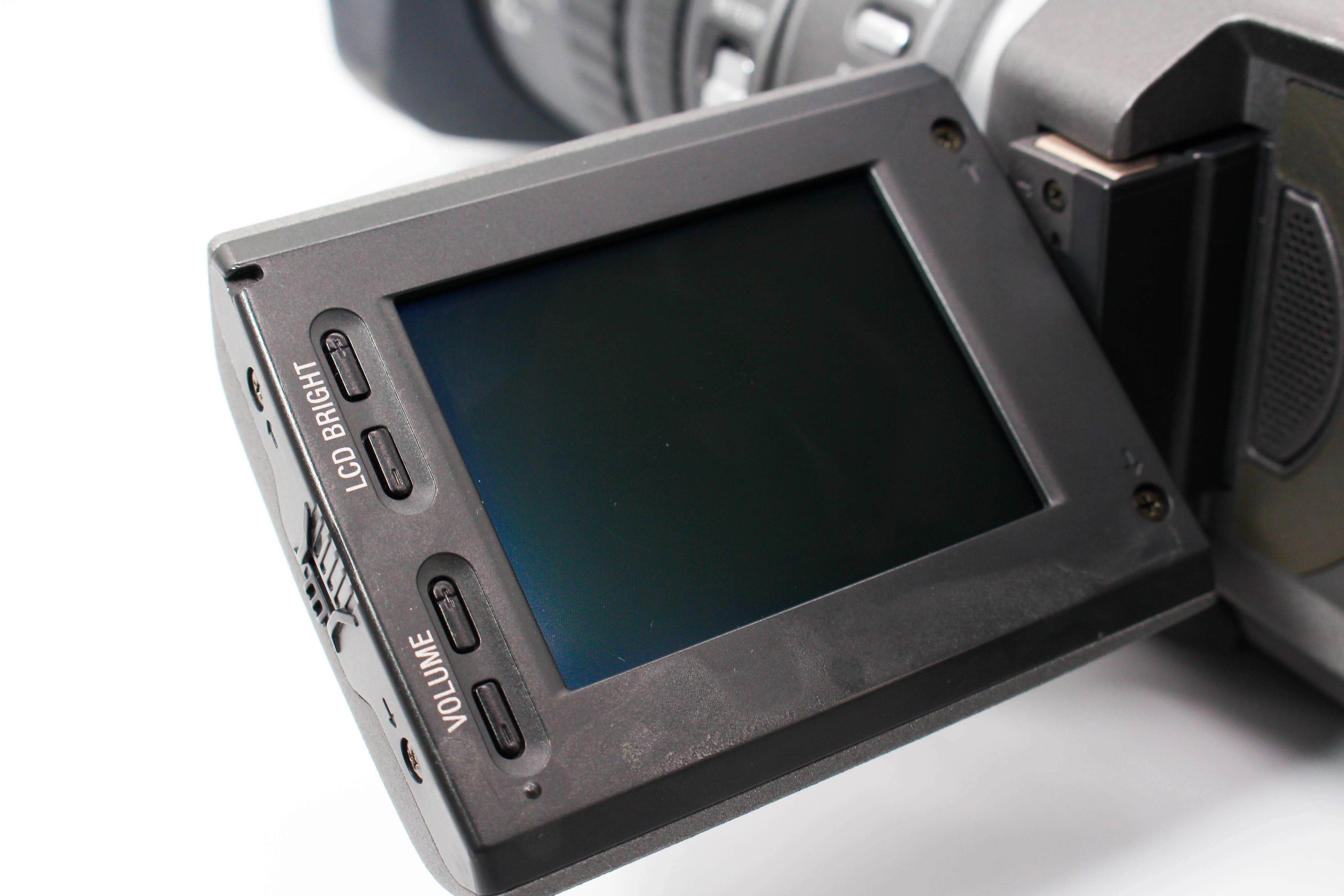 Sony DSR-PD150P MiniDV Video Handycam Camcorder Camera - Tested Bundle Excellent - Image 7