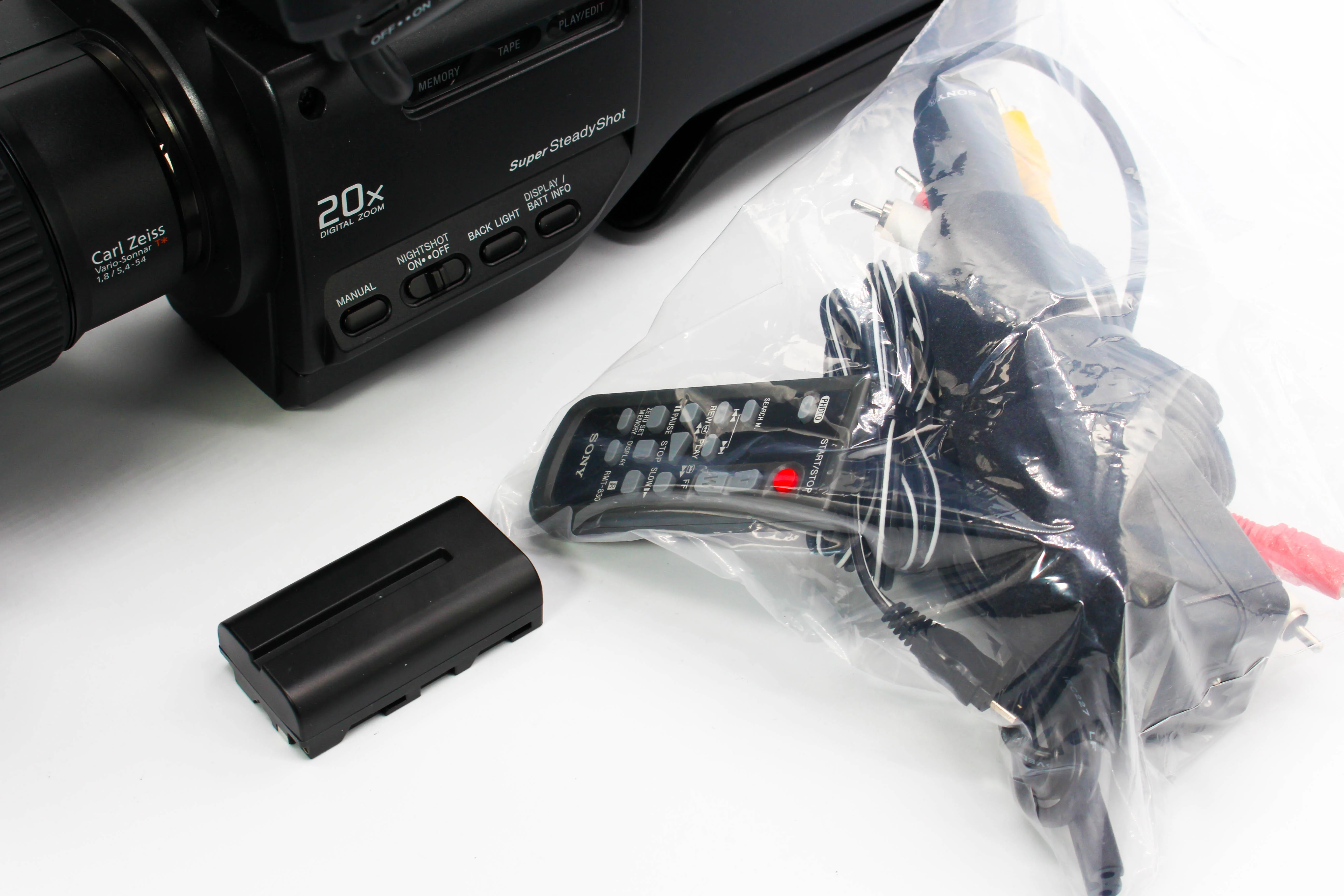 Sony HVR-HD1000P HDV HD MiniDV Digital Video Camcorder - Tested Bundle Excellent - Image 2