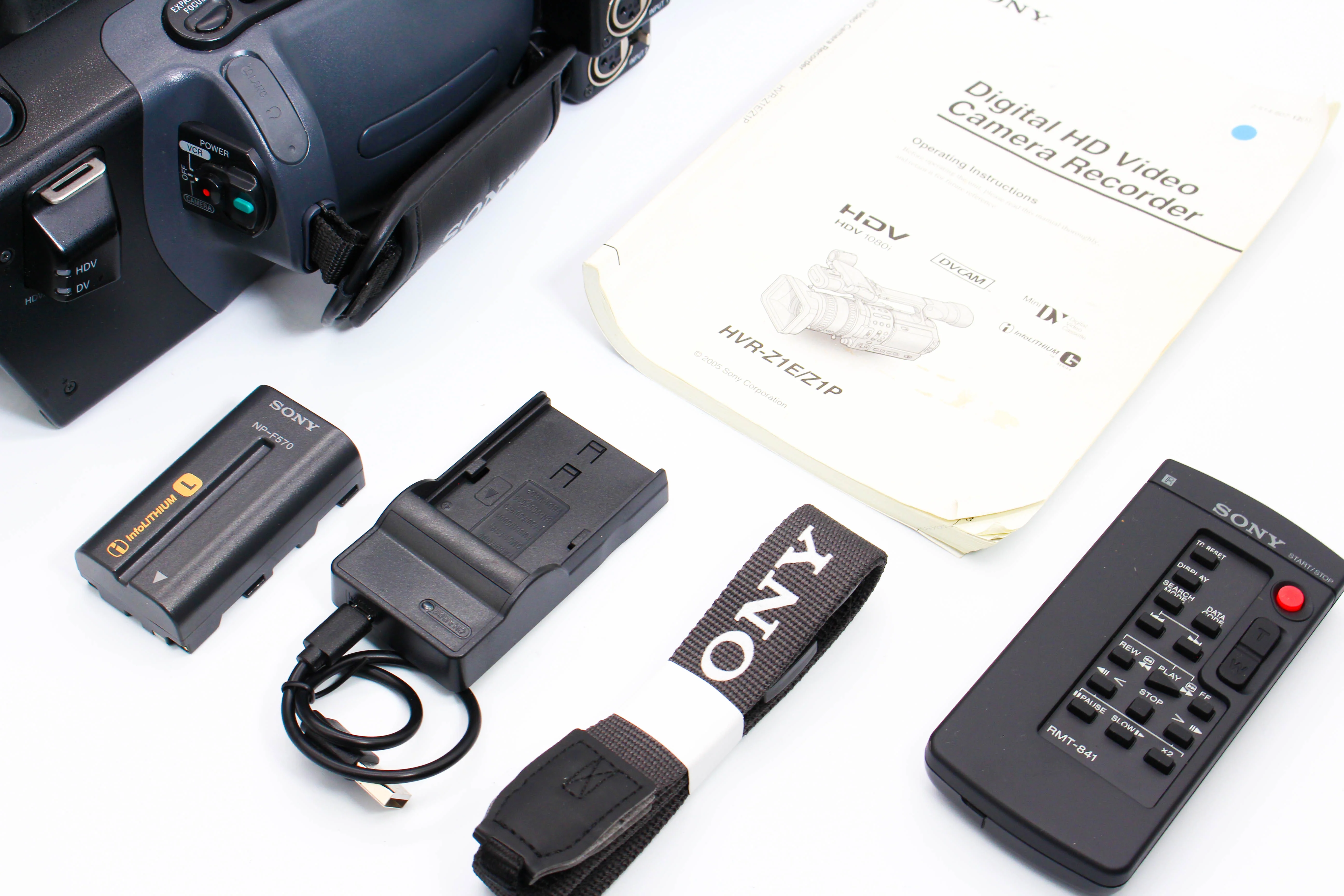 Sony HVR-Z1E MiniDV DVCAM Video Handycam Camcorder Camera - Tested Bundle Excellent - Image 2