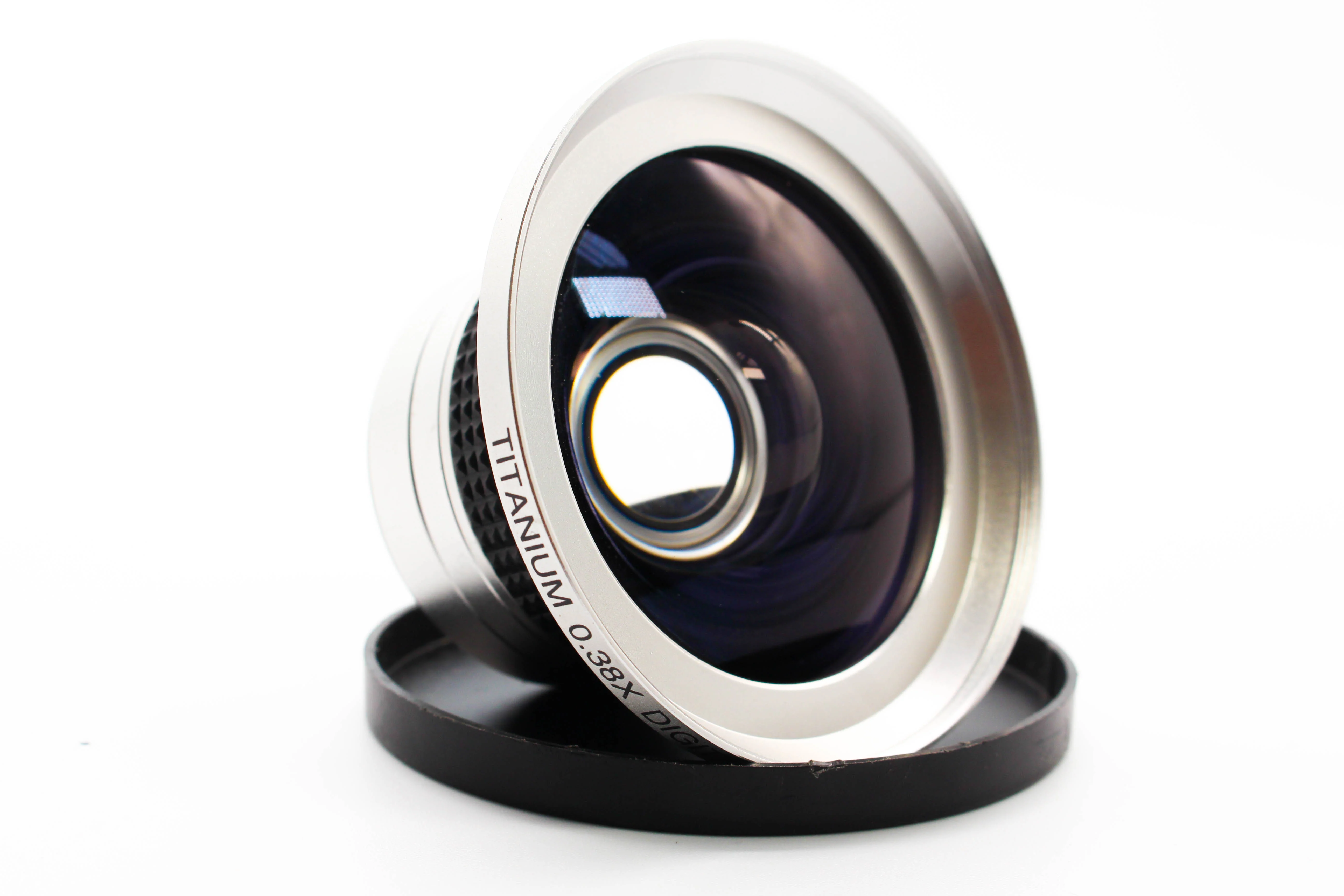 Titanium Digital Optics  0.38x 46mm Screw Mount Ultra Wide Lens For Camcorders - Tested - Image 2